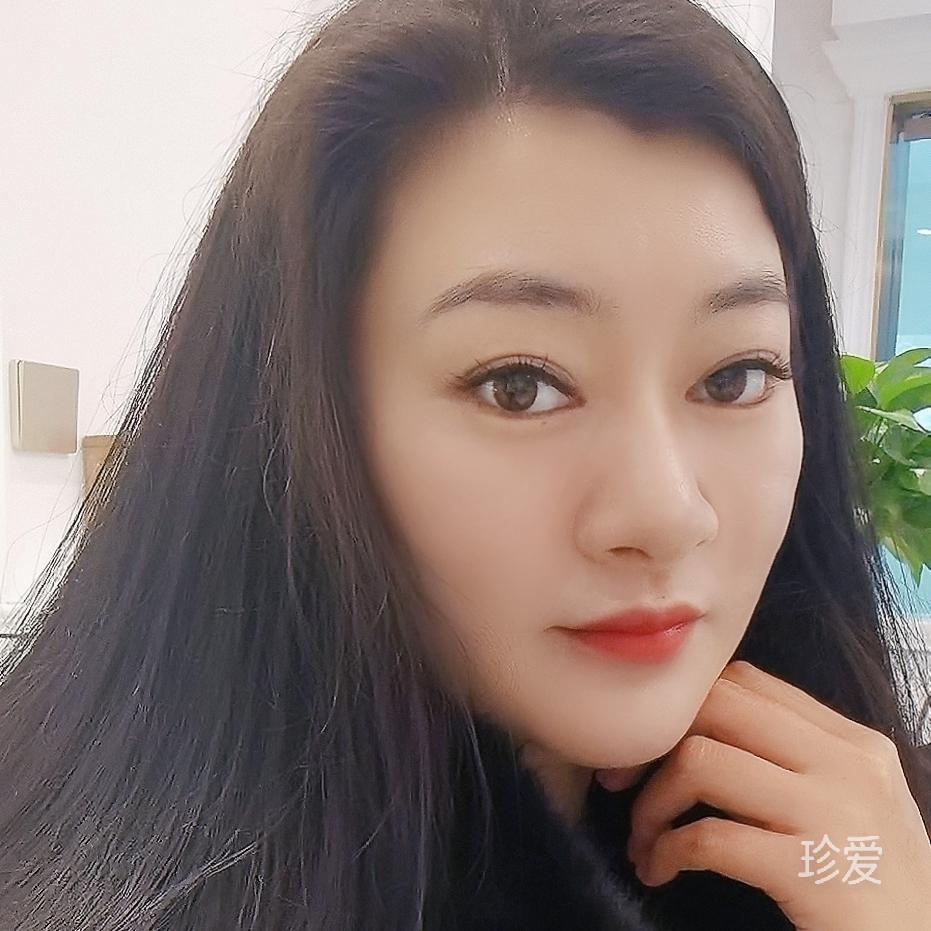 莉莉