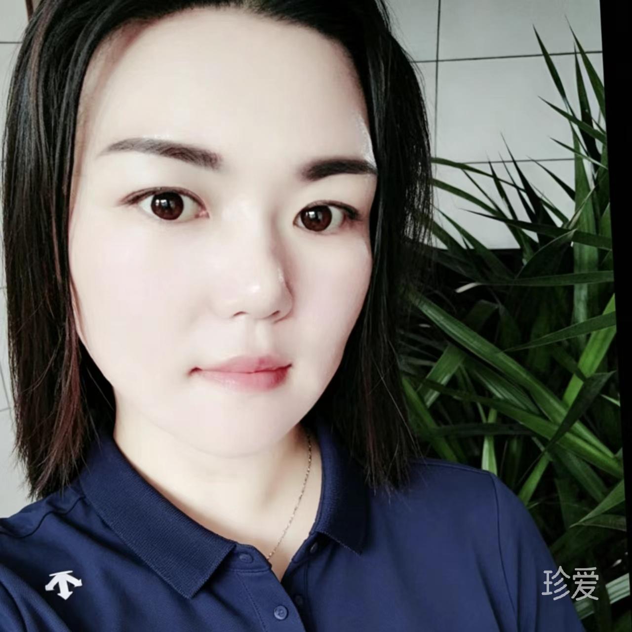 小锦鲤依遛斯酒