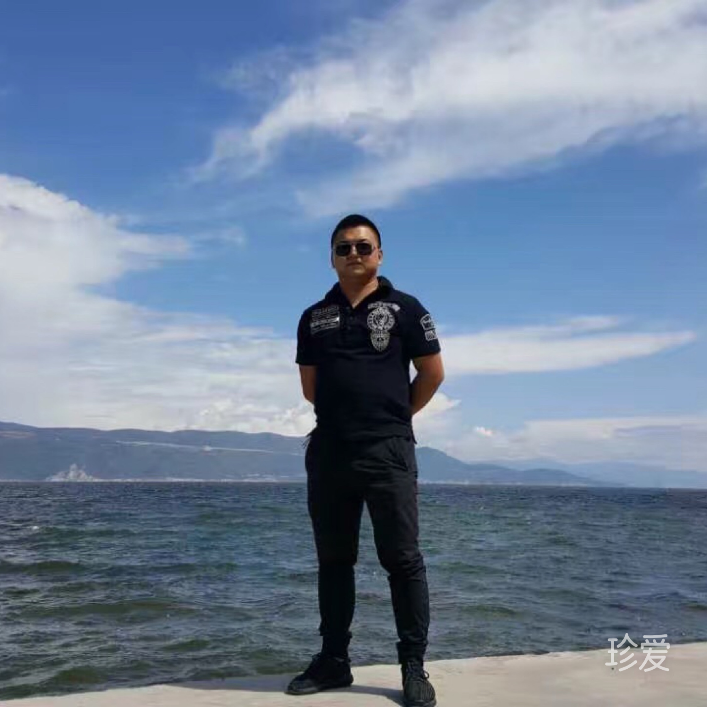左右