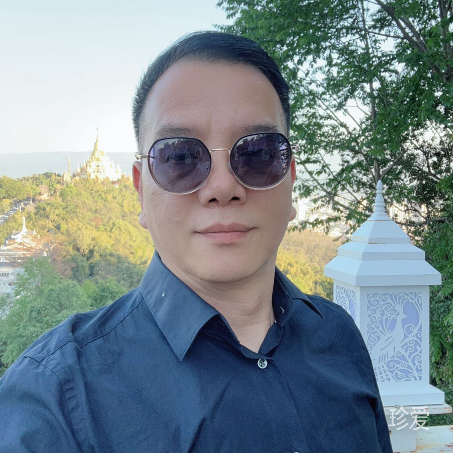 远方的石头