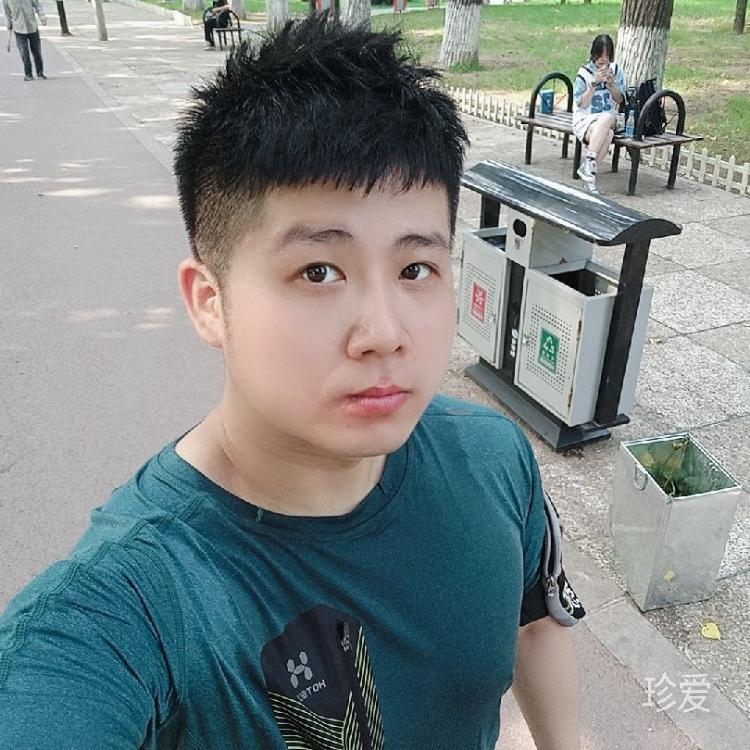 裝上電池的兔子