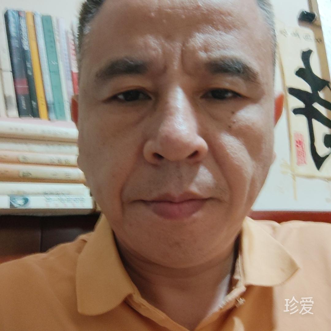 挠挠后背
