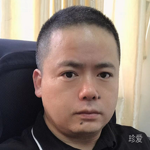 迎风飘扬