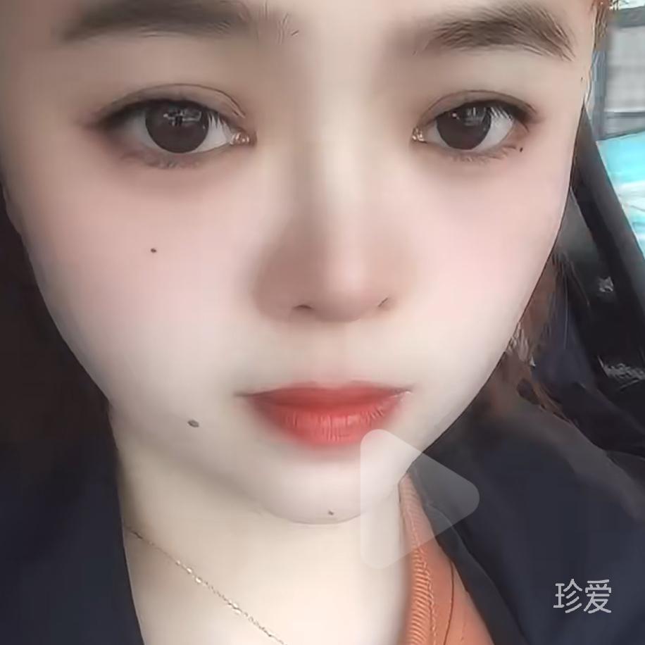 陌小西