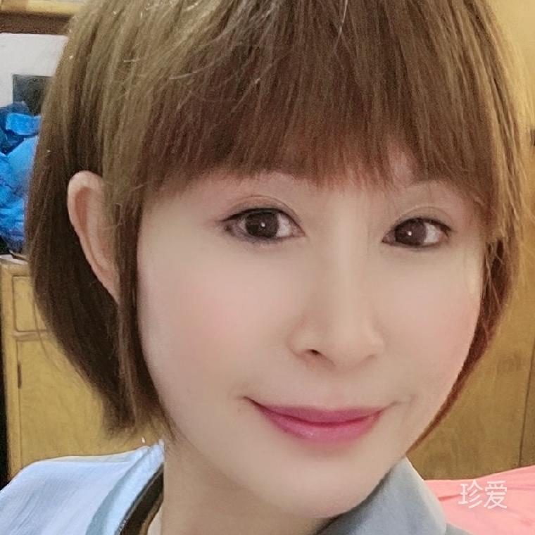 英子