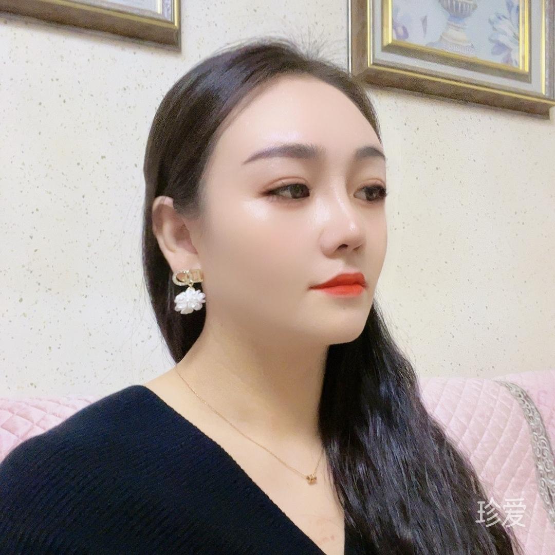 风中的淡紫色