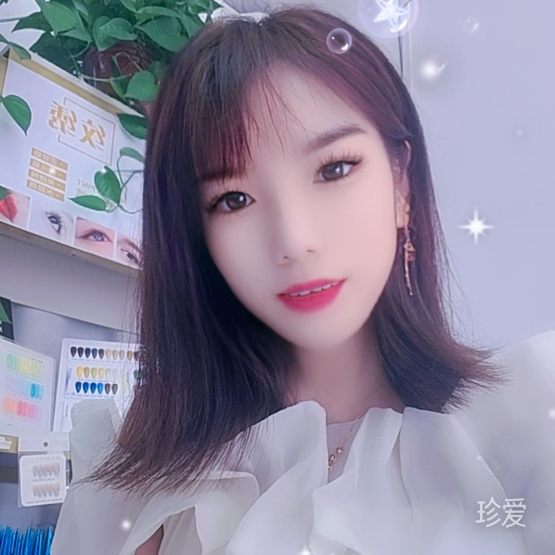 一抹丽影