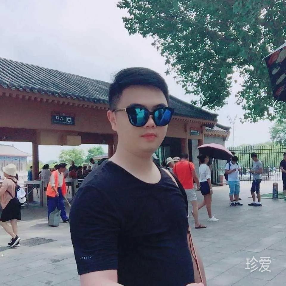 左手邊缺個(gè)禰