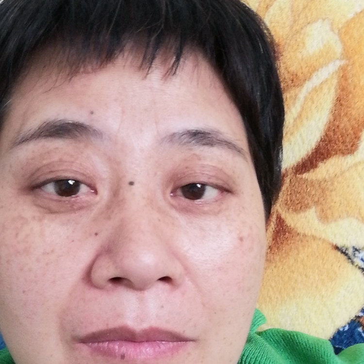 風(fēng)中的薔薇花