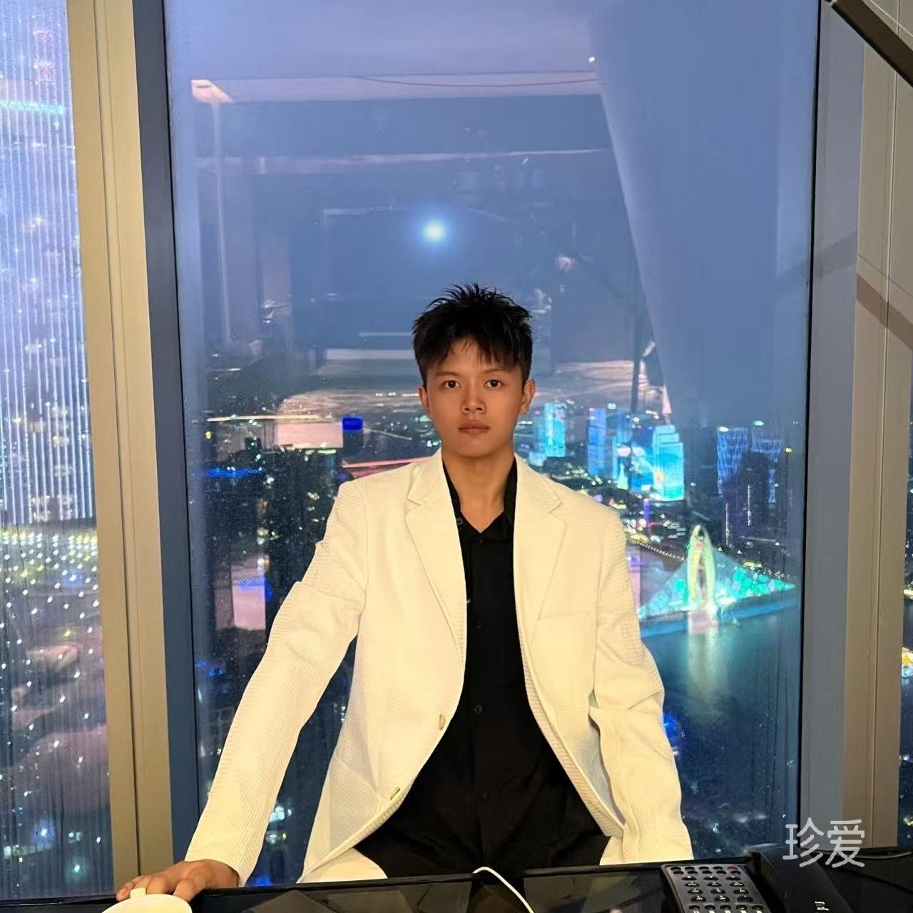 玫零