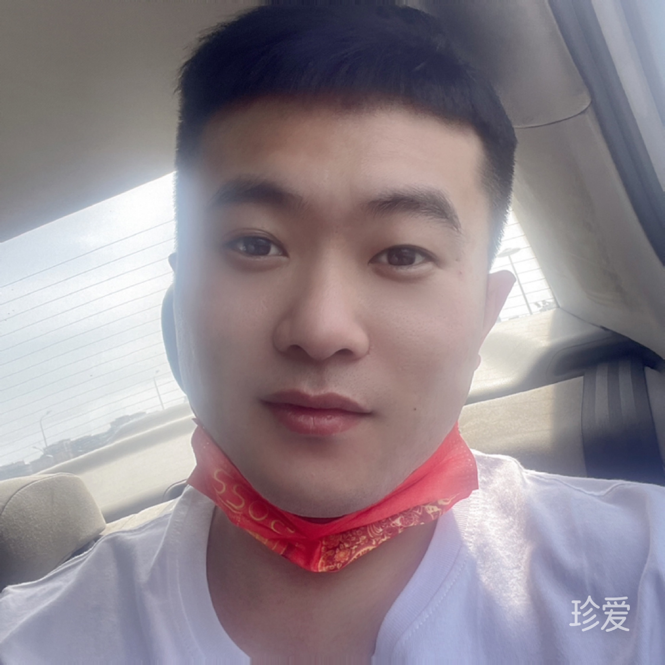 爱吃铁板鱿鱼