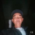 一脸沧桑去望北