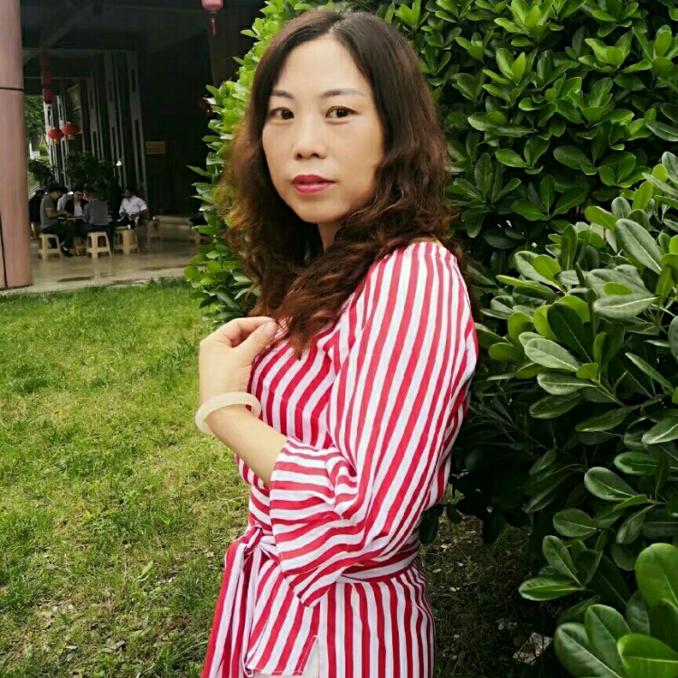 心心向容