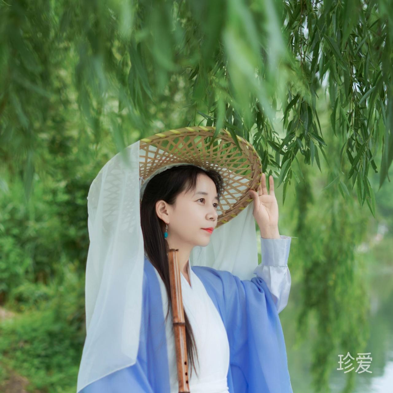 素心以简