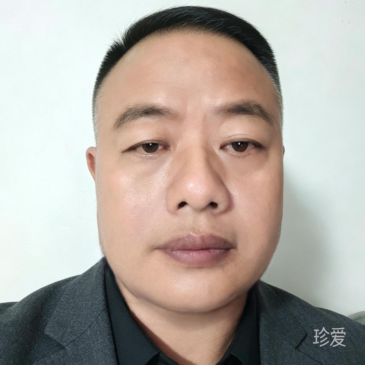 一抹小楼烟雨笑