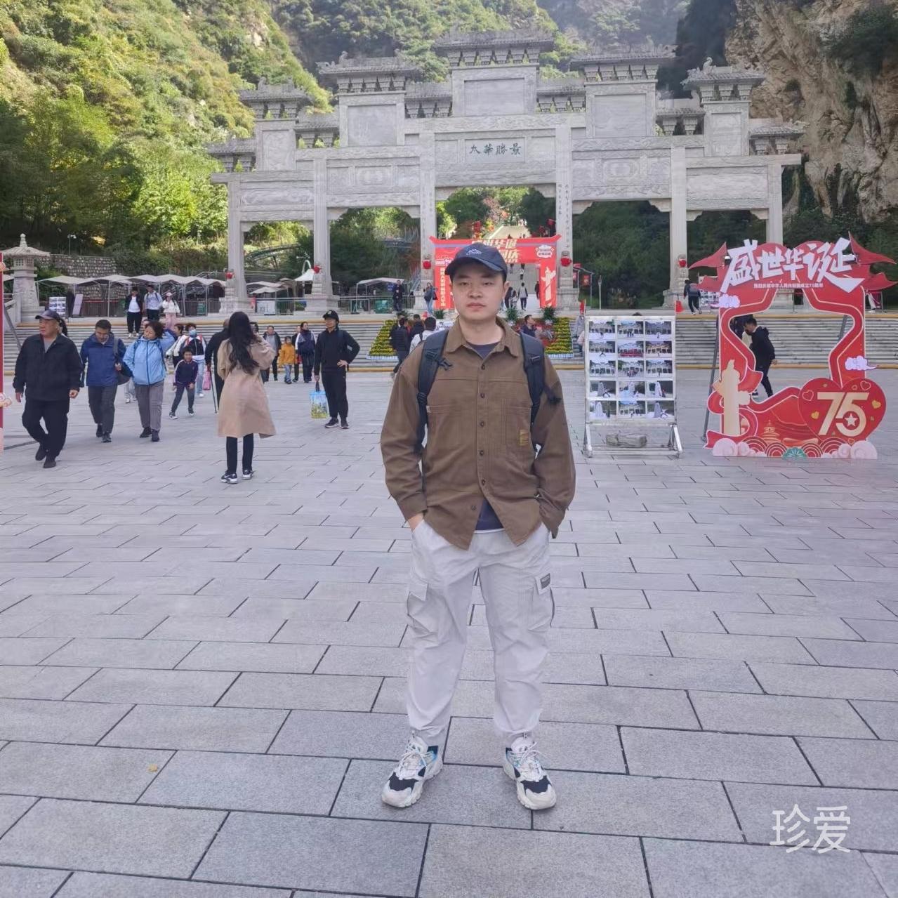 等待玫瑰的男孩