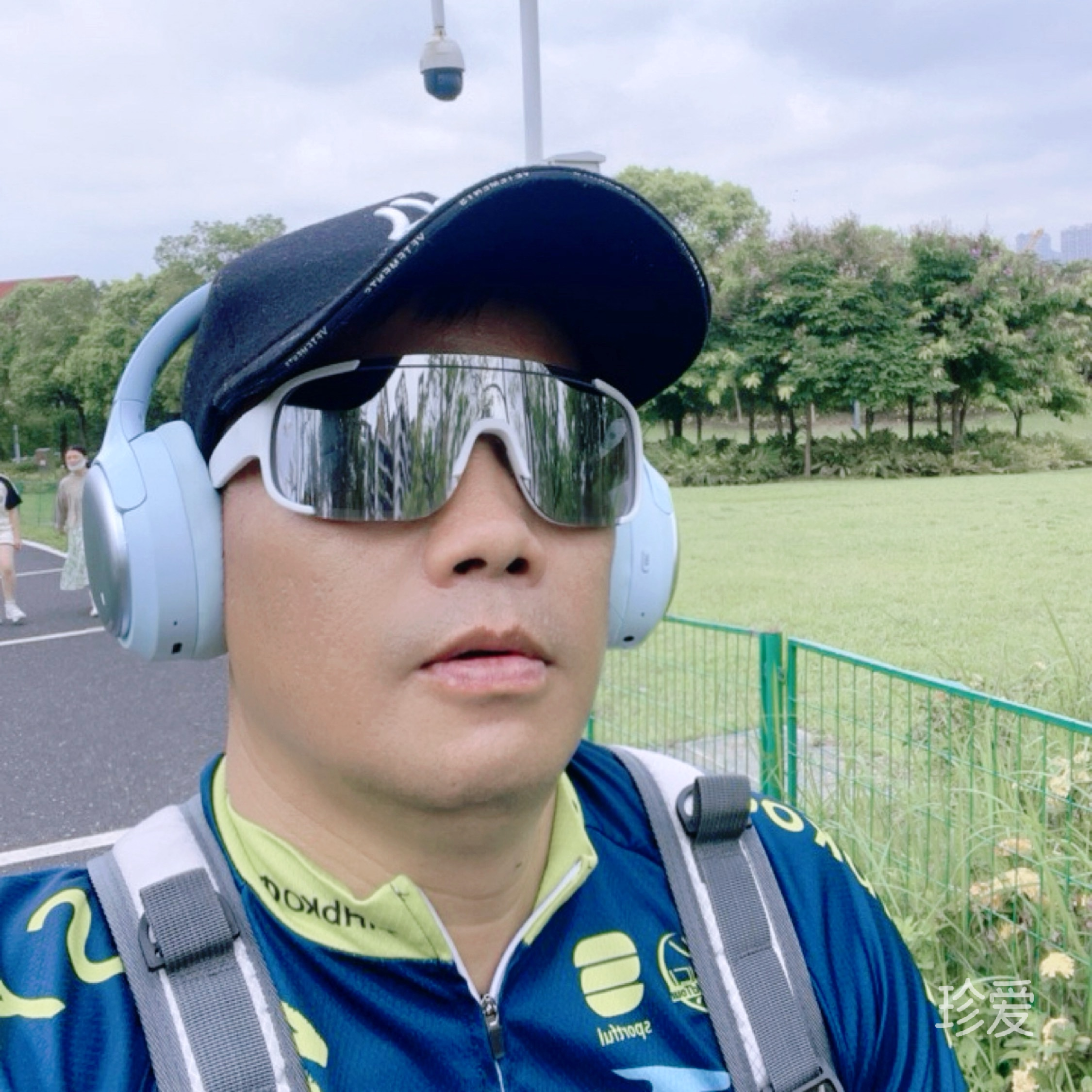 一抹深蓝