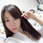 依依