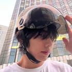 無(wú)緣同屋難相認(rèn)