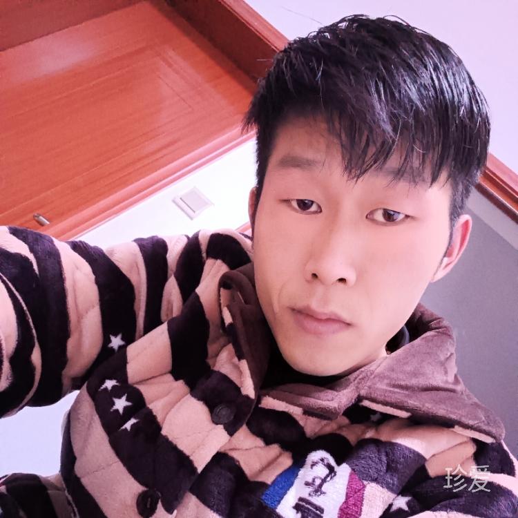 坐看山水笑痴情