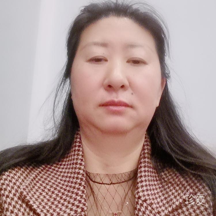 紅花還需綠葉配