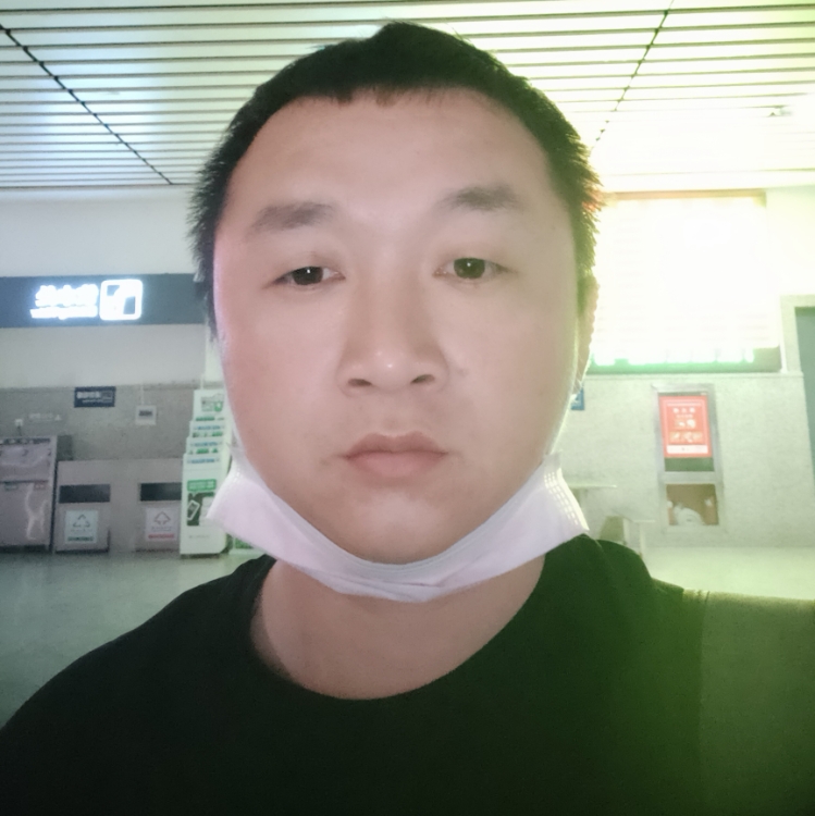 山上的羊水里的鱼