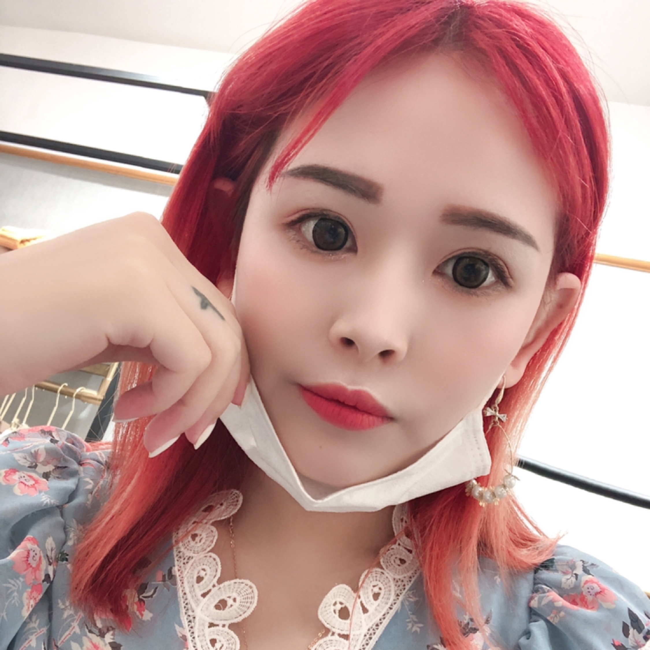 一杯涼了的熱水