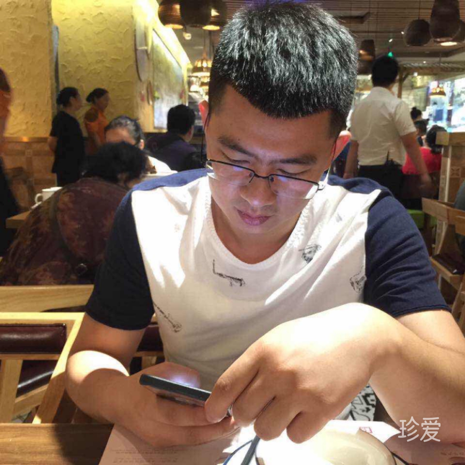 门外看