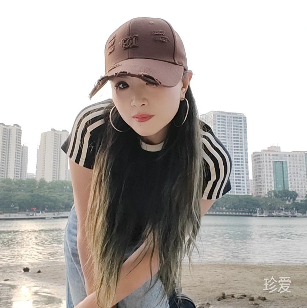 何姐