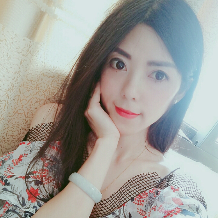 小镇姑娘丶乔伊