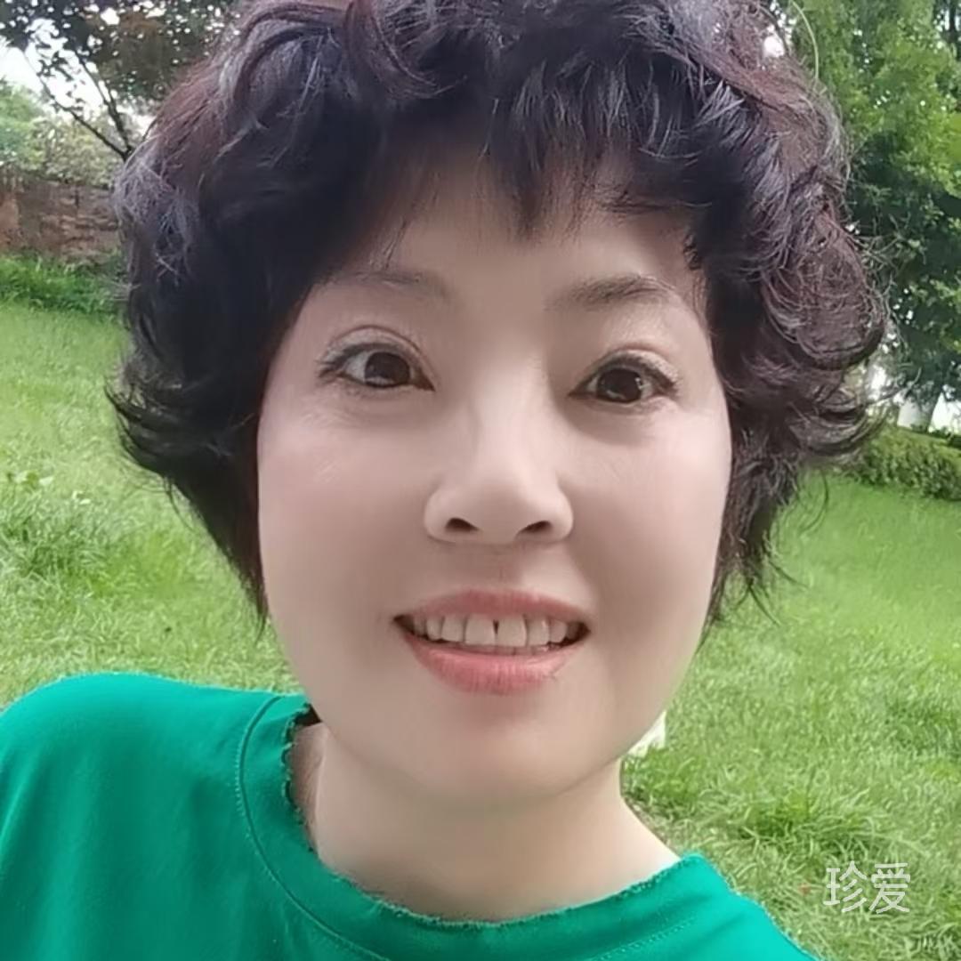 爱笑的苞米