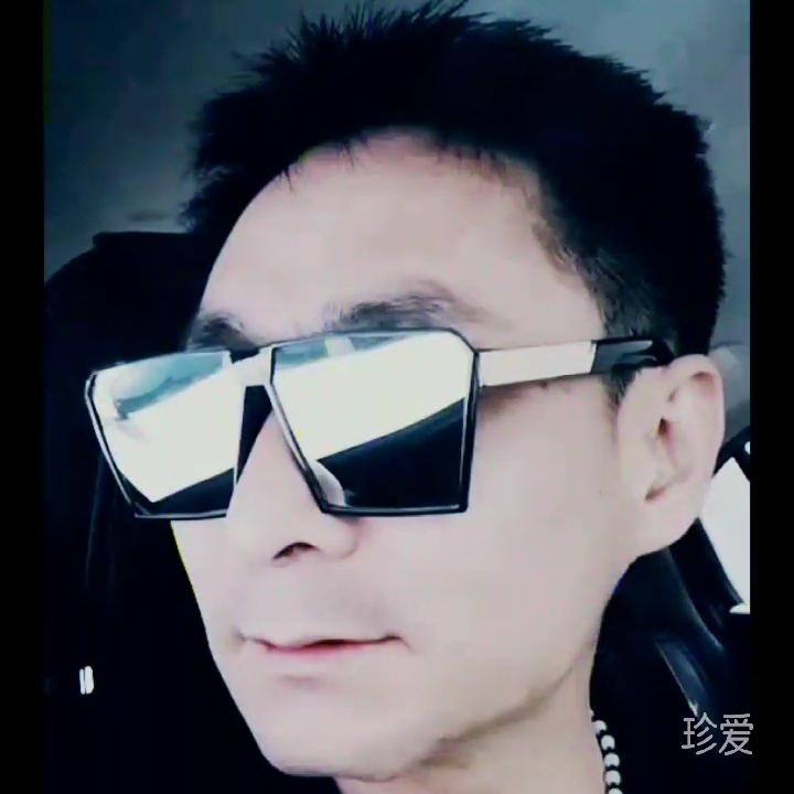 等待花開的蝴蝶