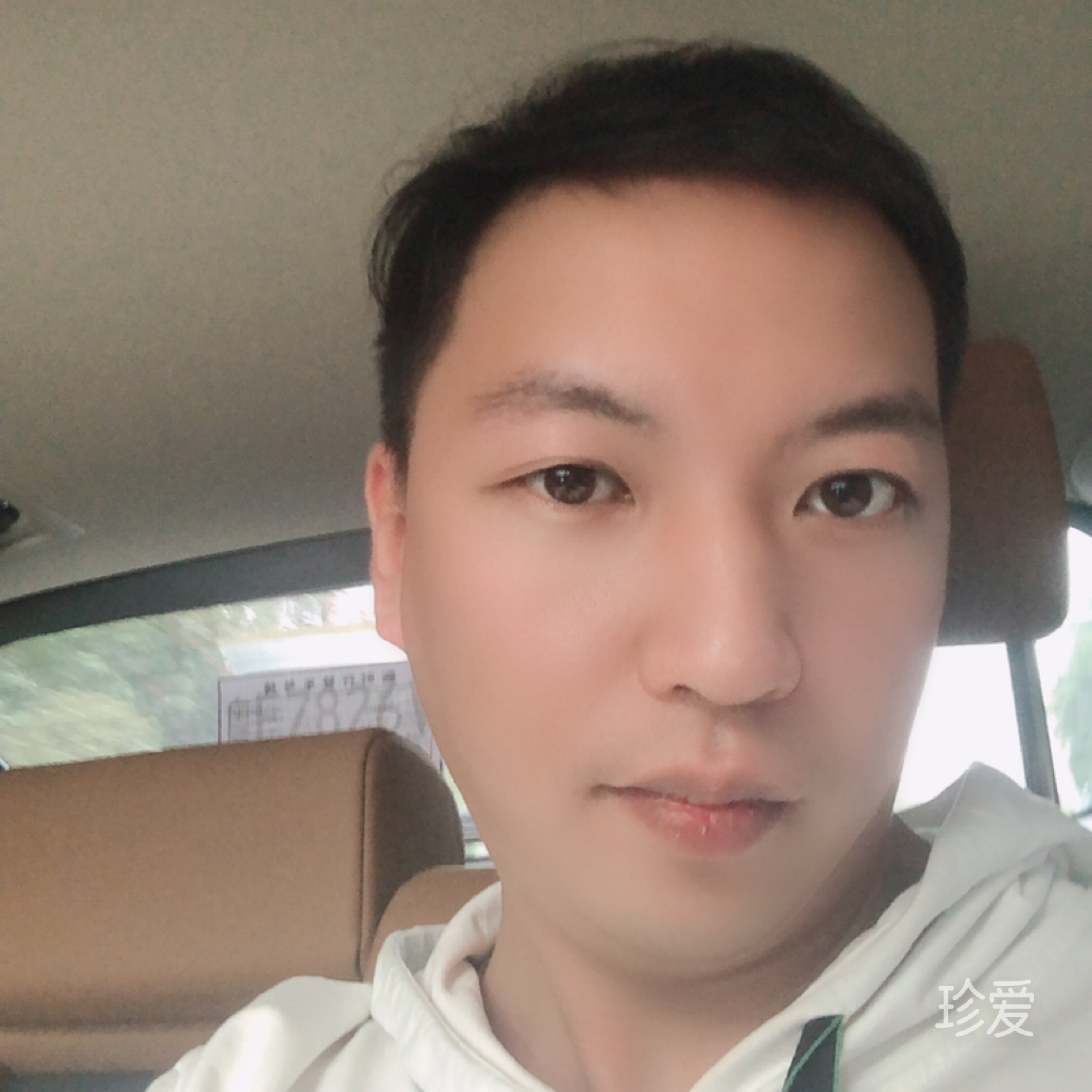 深蓝色的星空