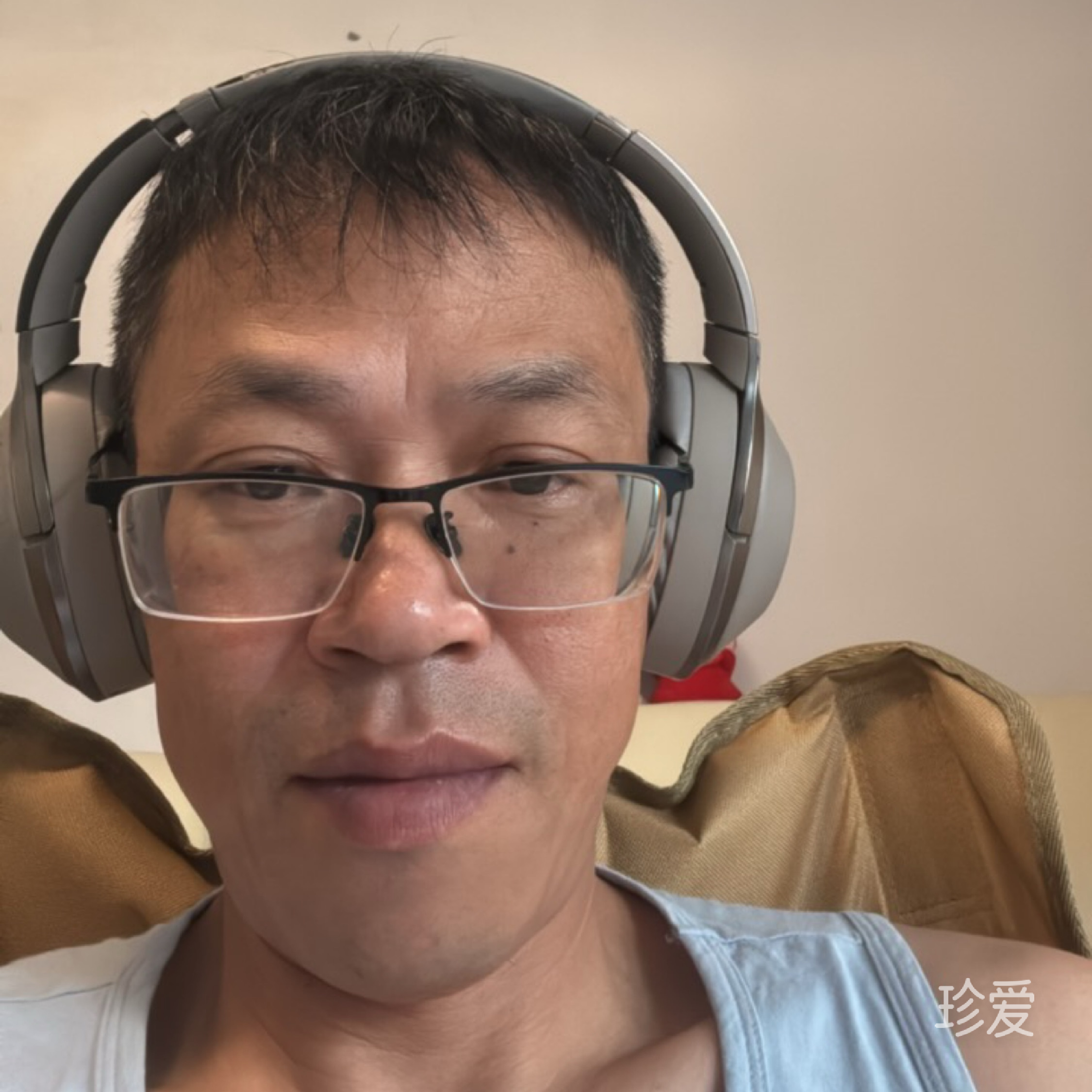 相聚一起