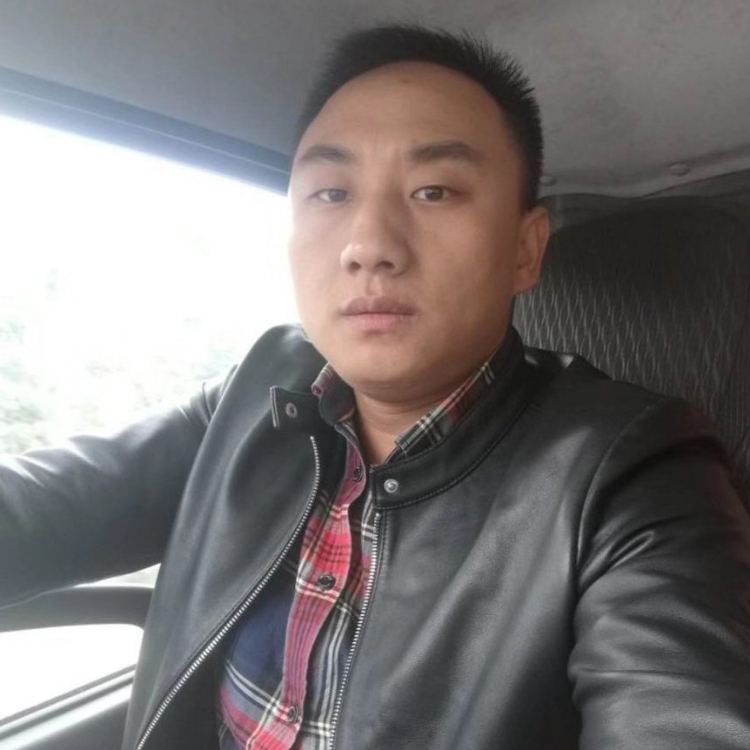 愛丄香煙菂娚亼