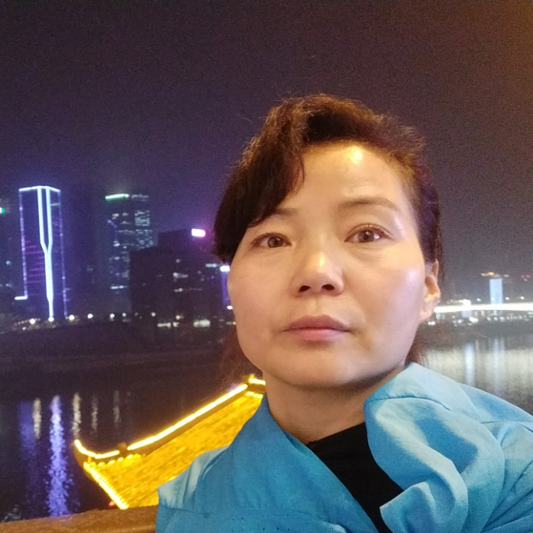 許愿中濕了眼眸