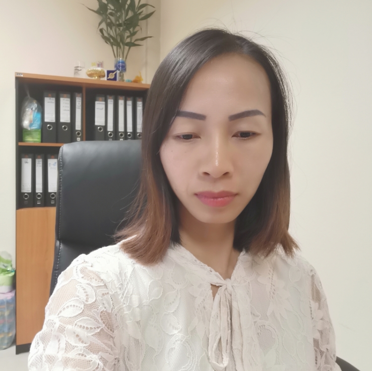 倚風(fēng)聽(tīng)雪