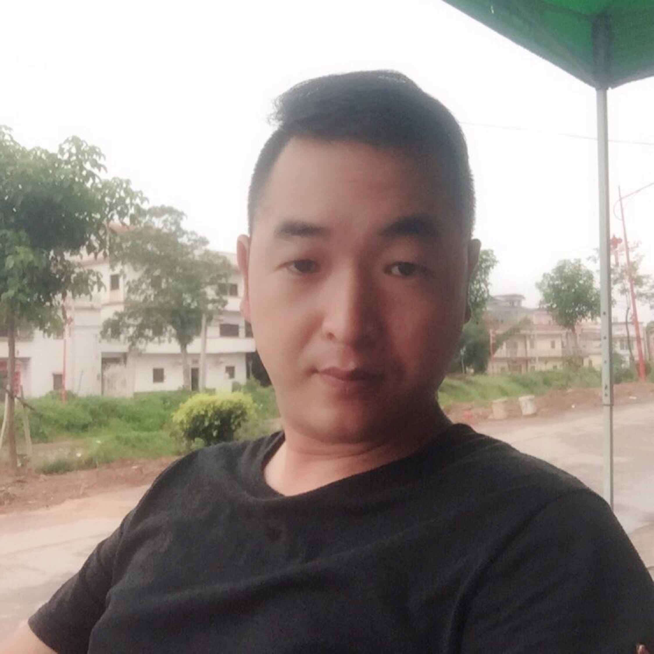 我是一颗小石头