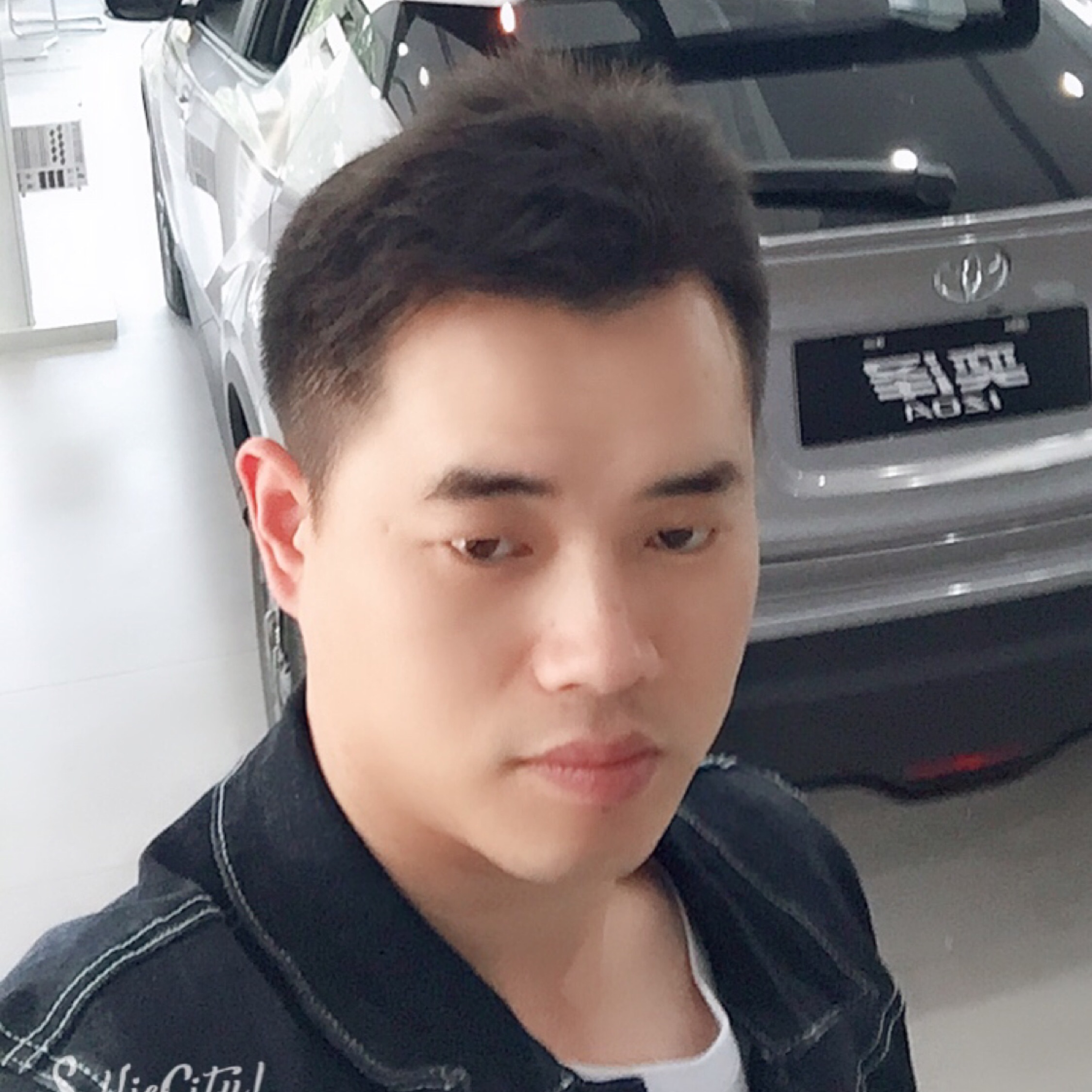 维也纳的光刺眼