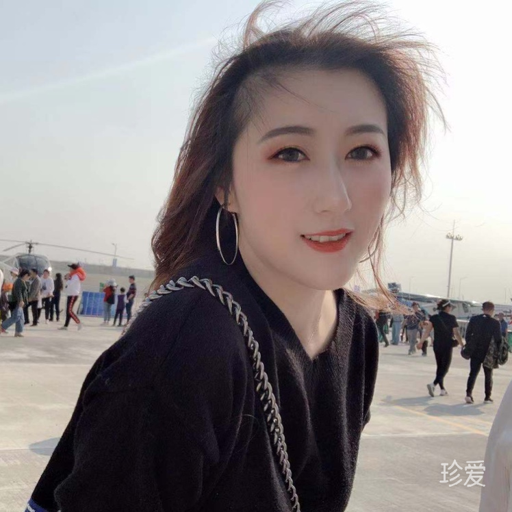 月绮丽