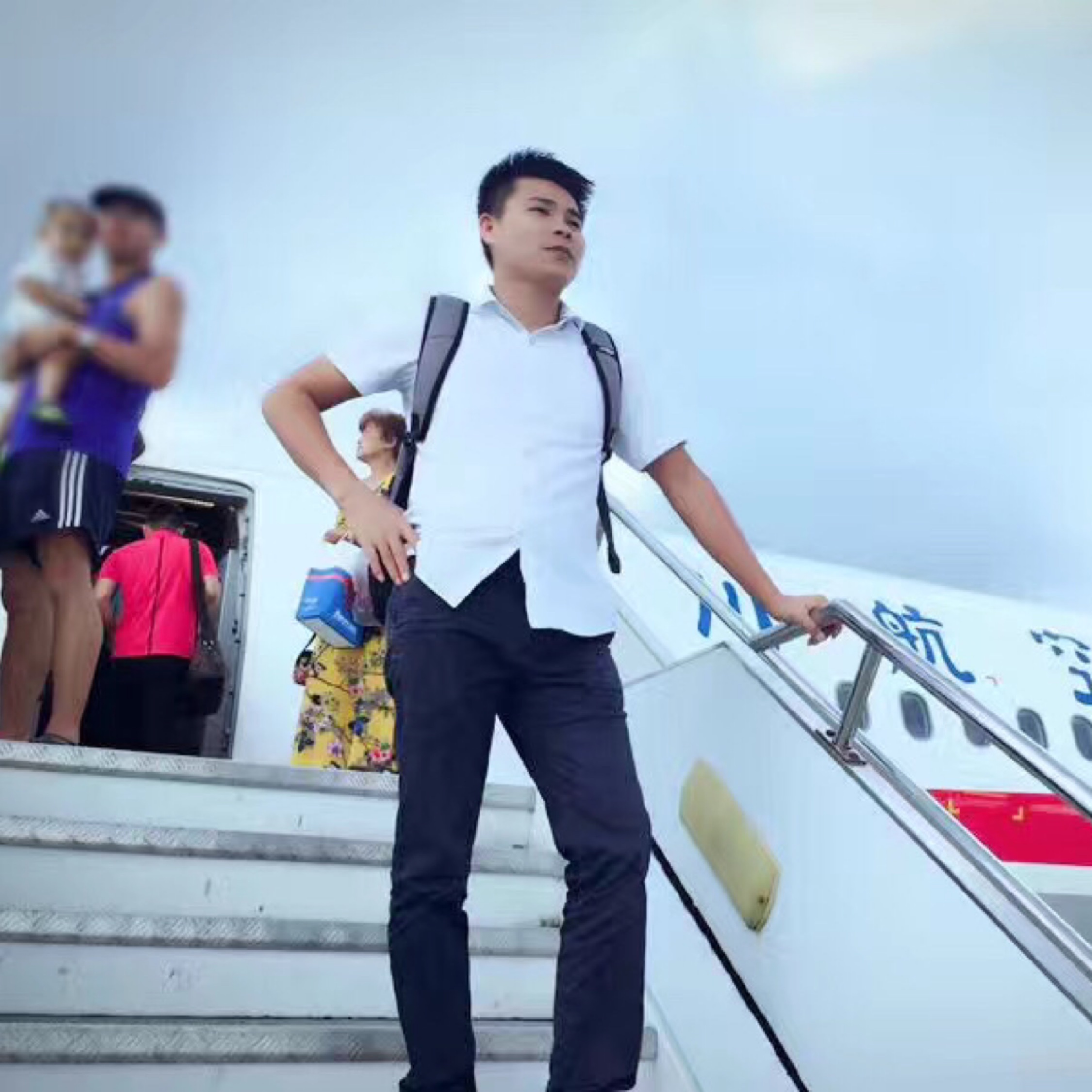 笑谈有缘才相见