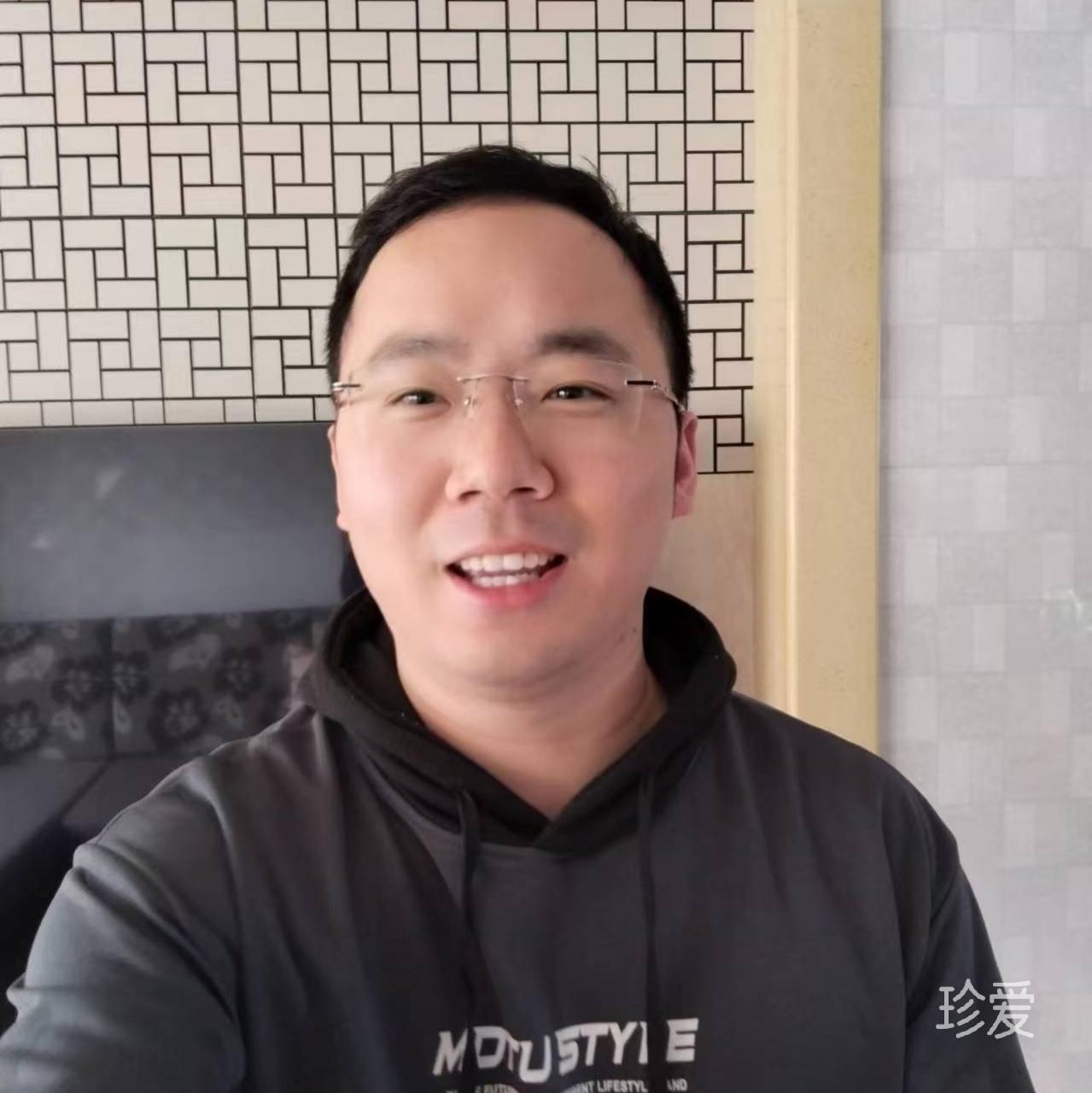 柒柒