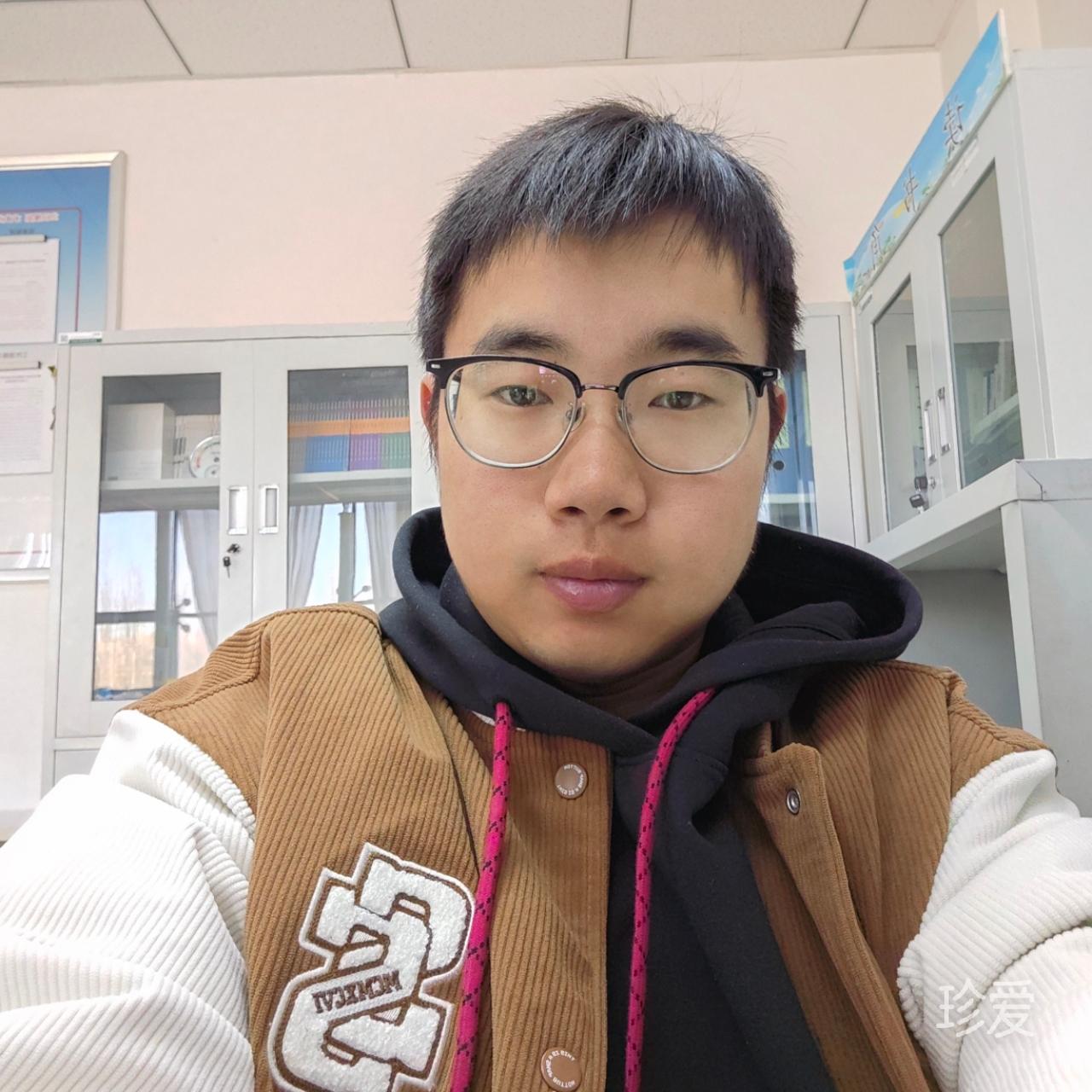 罗尼