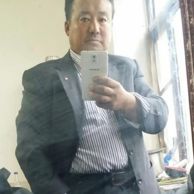 勵(lì)志漢七彩男