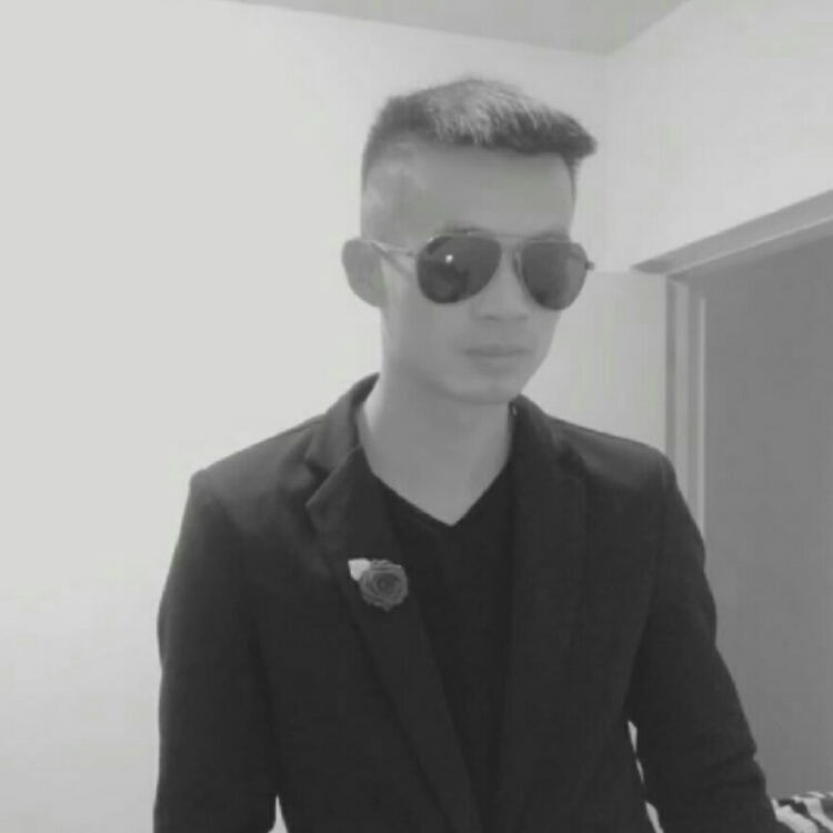 心再痛也不要忘记微笑