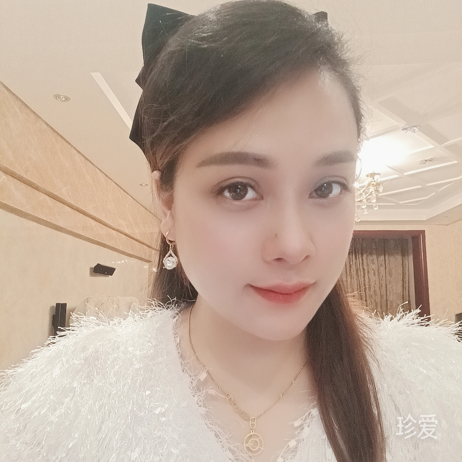 一個愛笑的女人