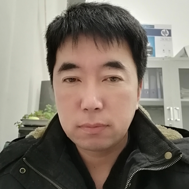 爱在草原的天空