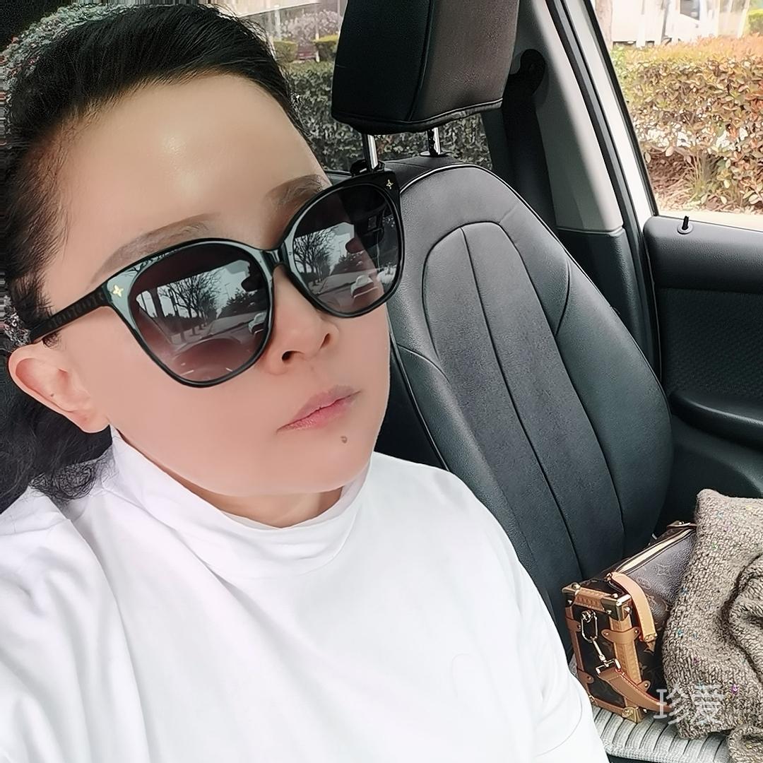 繁花似锦的靓女