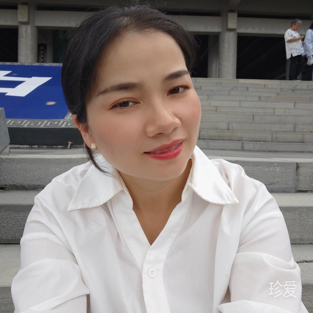 曙光里的七色花