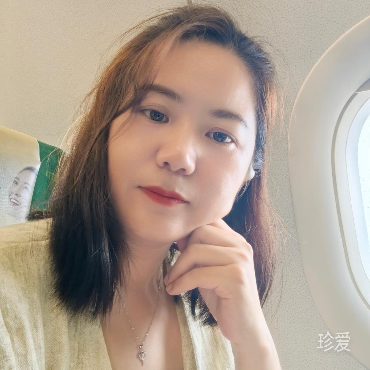 一半明媚一半忧伤